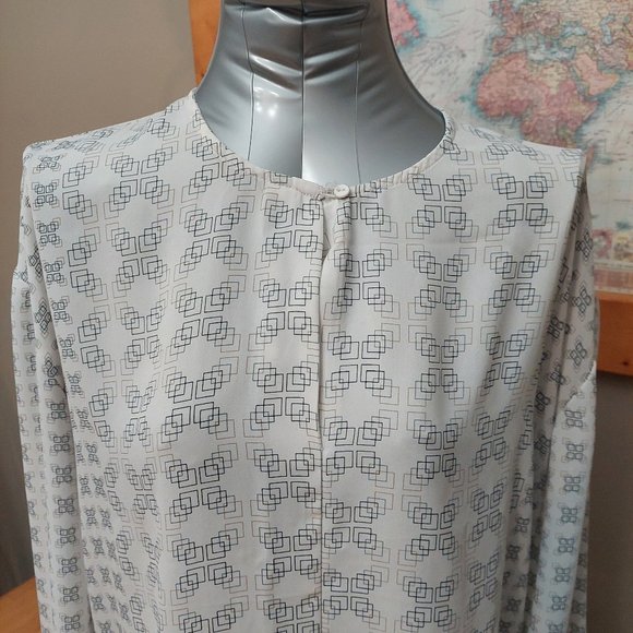 Harve Bernard Geometric Pattern L/S Blouse Cream Tan/Black Women's small - Picture 2 of 10